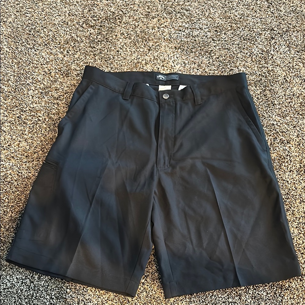 Men’s Callaway golf shorts. Brand new without tags.